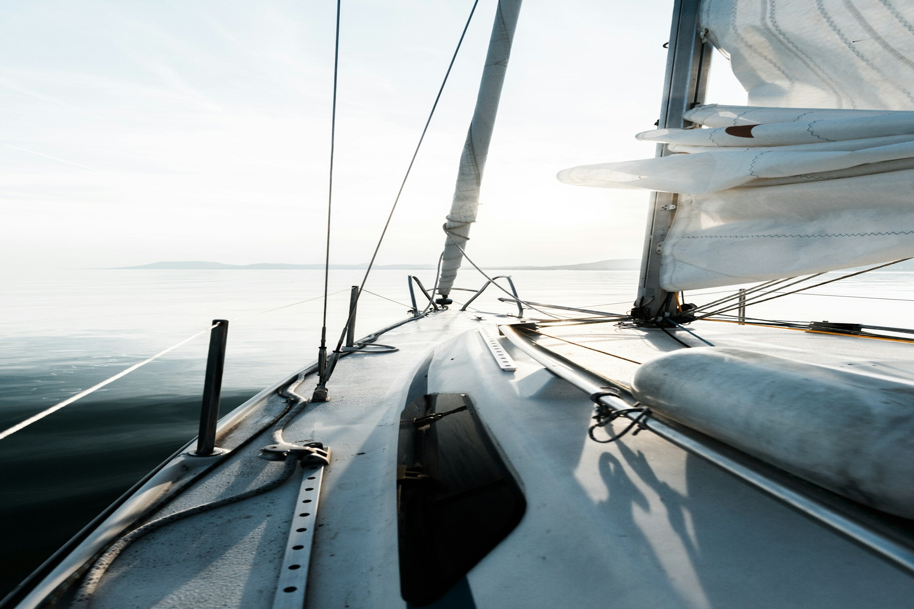 Navigating the Seas: A Guide to Selecting Marine Navigation Electronics